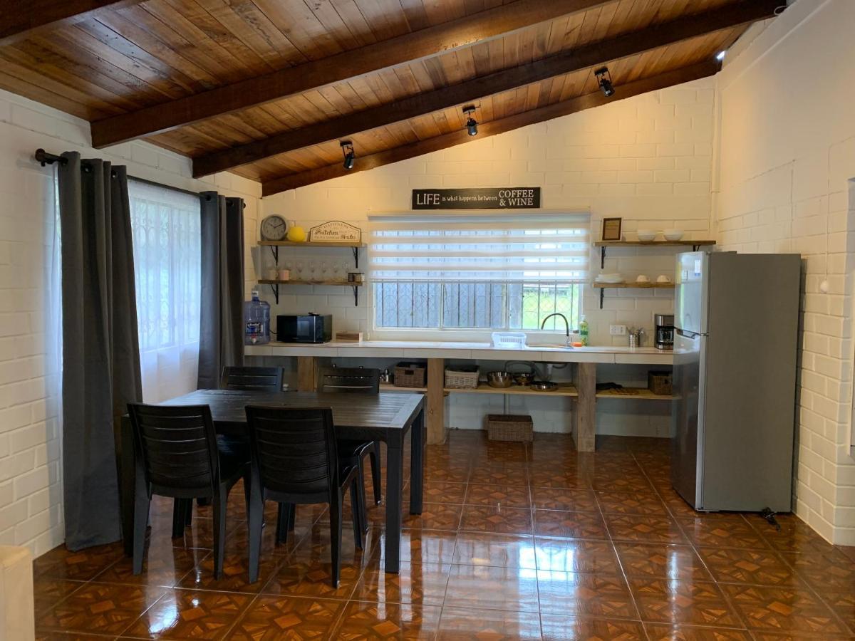 High-End Holiday Cabin - Tungurahua Hot Springs Baños Extérieur photo