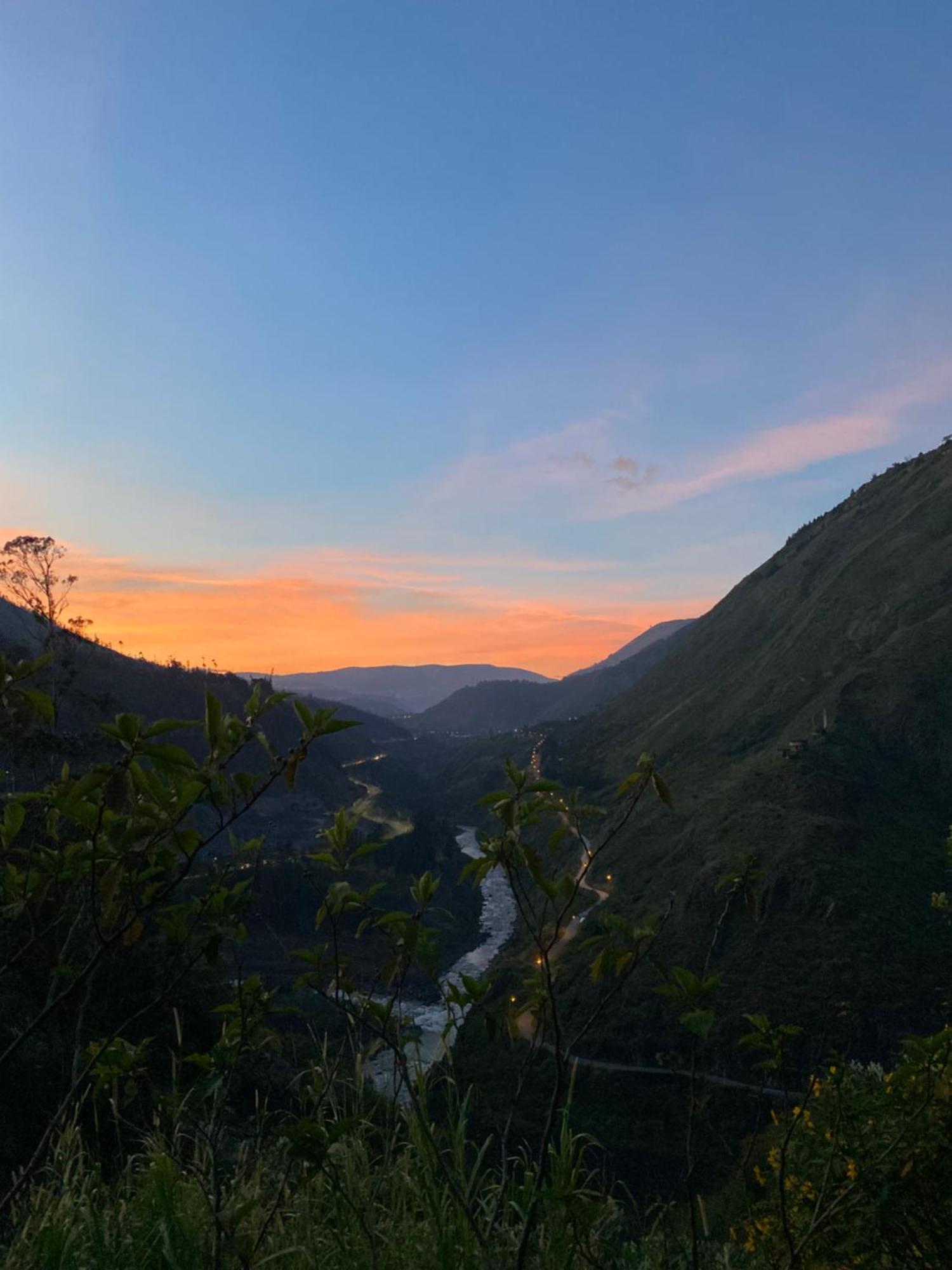 High-End Holiday Cabin - Tungurahua Hot Springs Baños Extérieur photo