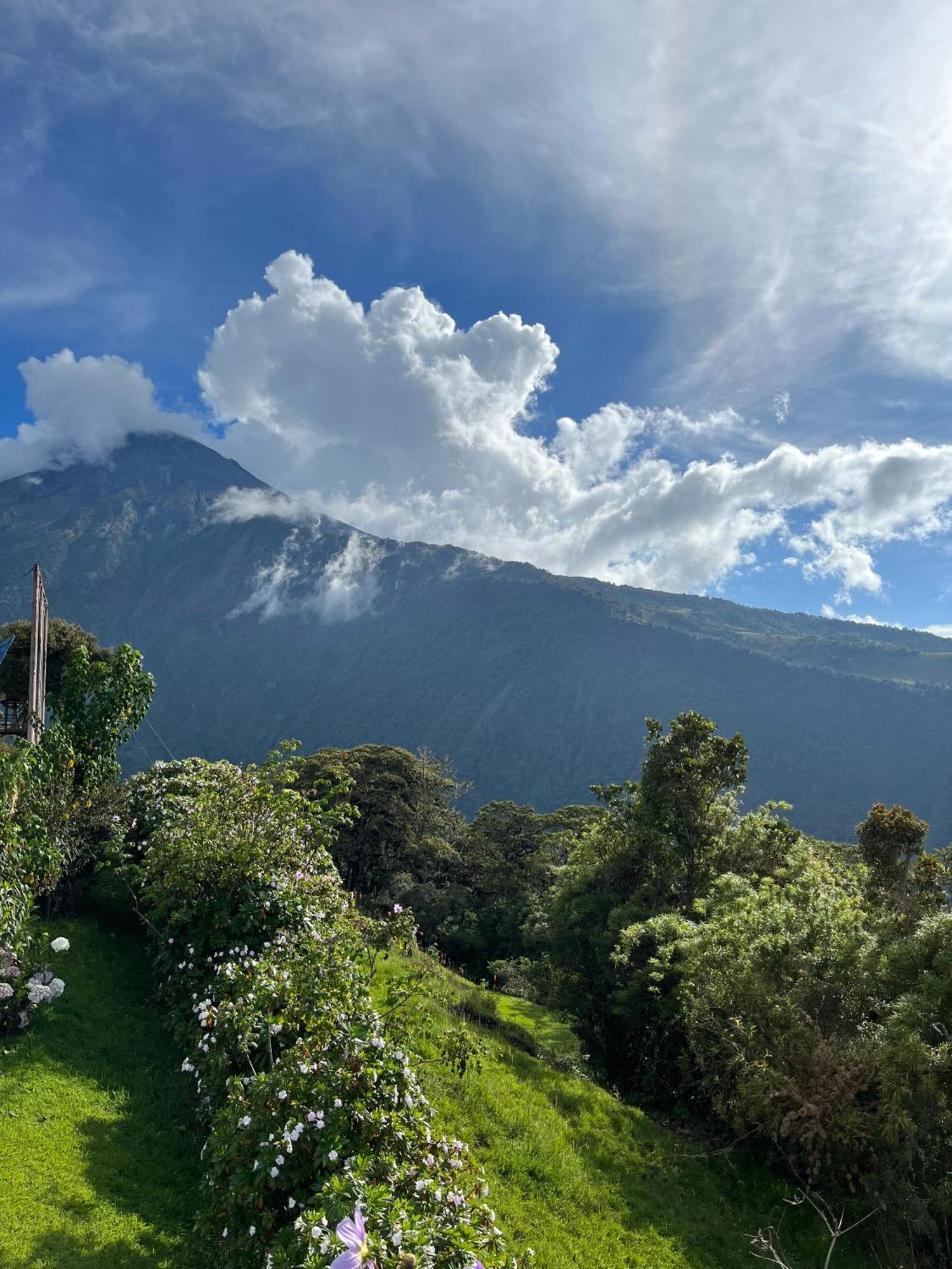 High-End Holiday Cabin - Tungurahua Hot Springs Baños Extérieur photo